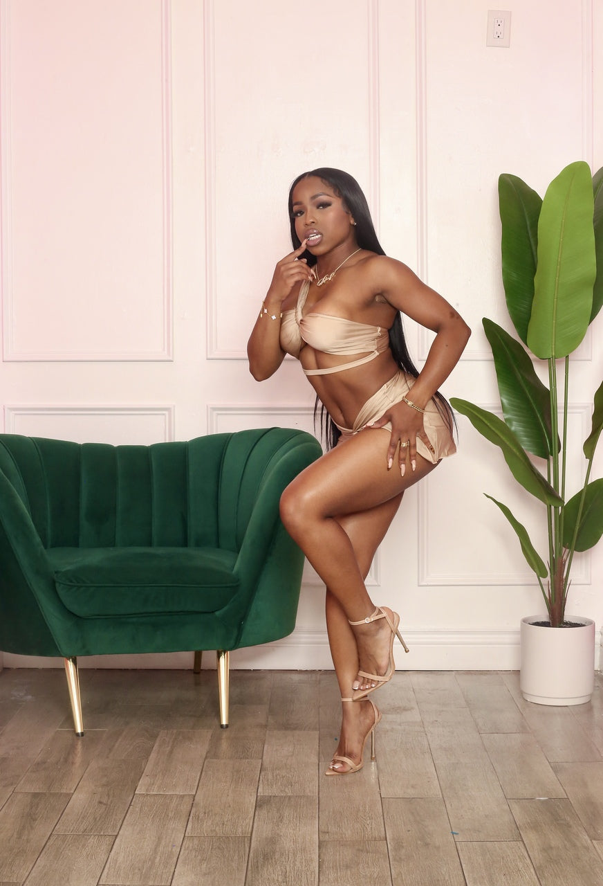 Tangled In Temptation Set l